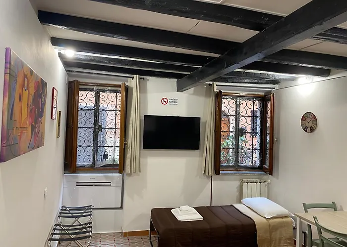 Casa Vicolo Moroni - Trastevere
