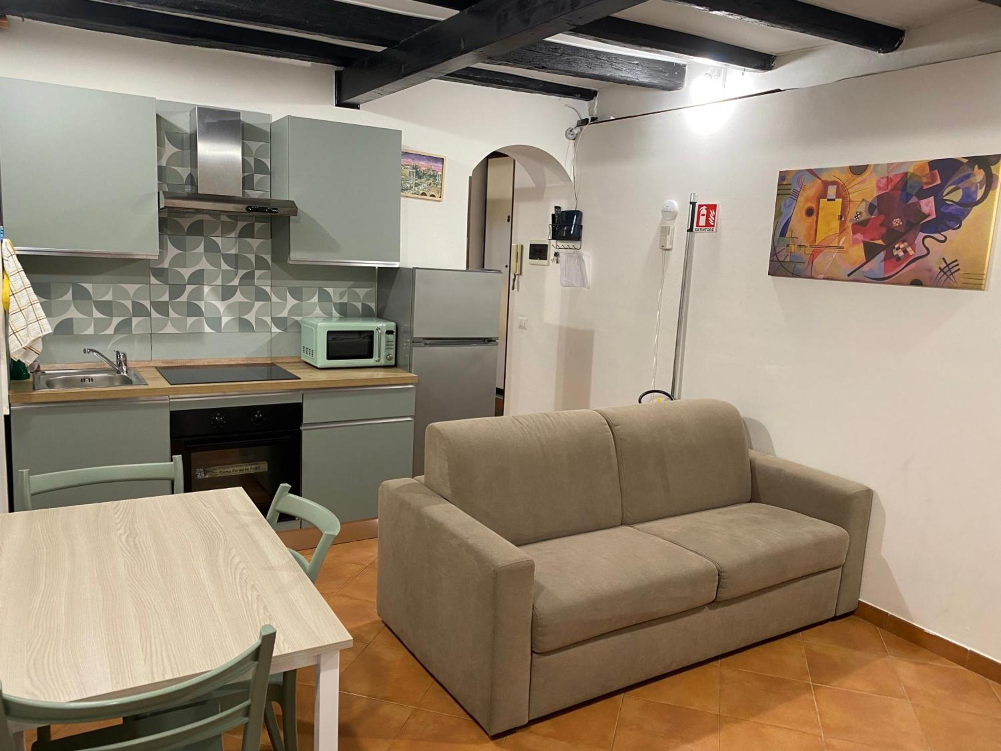 Casa Vicolo Moroni - Trastevere * Roma